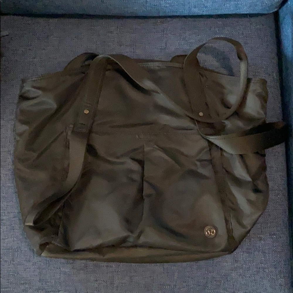 Lululemon oversized bag with yoga mat carrier